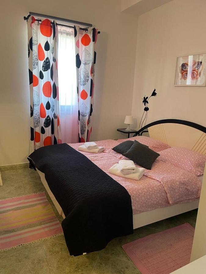 Grožnjan Apartments Sterna מראה חיצוני תמונה